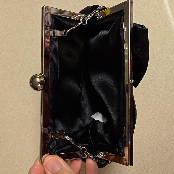 Elegant Black Satin Clutch with Chain Strap Retro style NWOT - Picture 5 of 9
